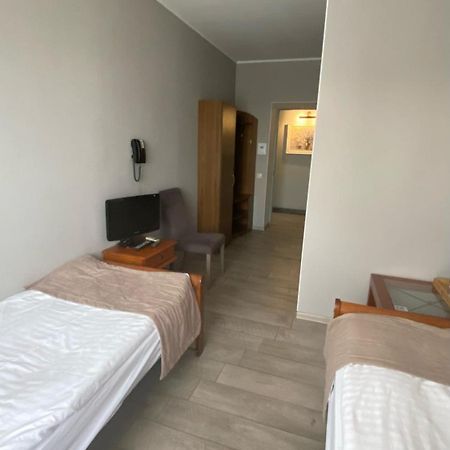 Pallada Hotel Τερνόπιλ Εξωτερικό φωτογραφία