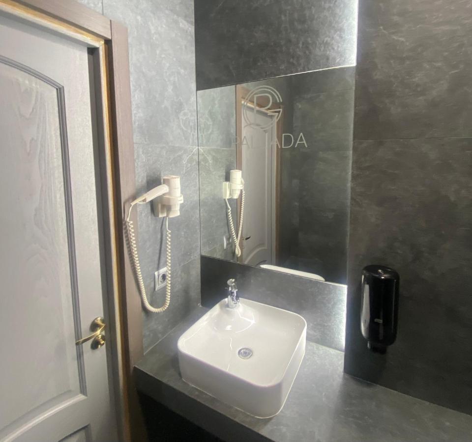 Pallada Hotel Τερνόπιλ Εξωτερικό φωτογραφία