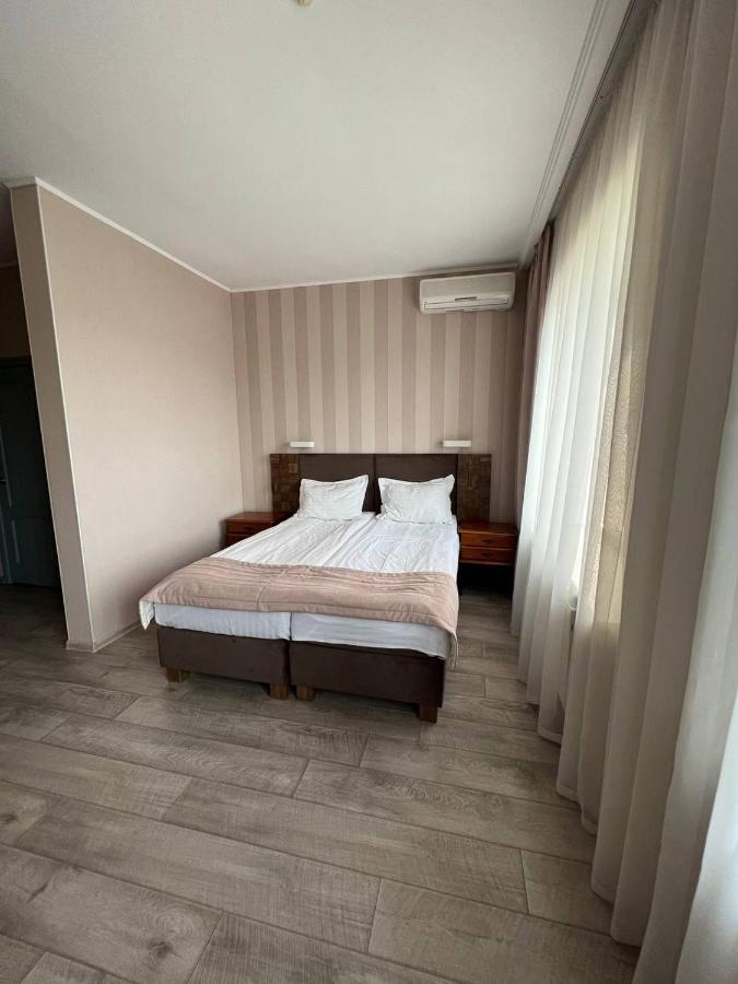 Pallada Hotel Τερνόπιλ Εξωτερικό φωτογραφία