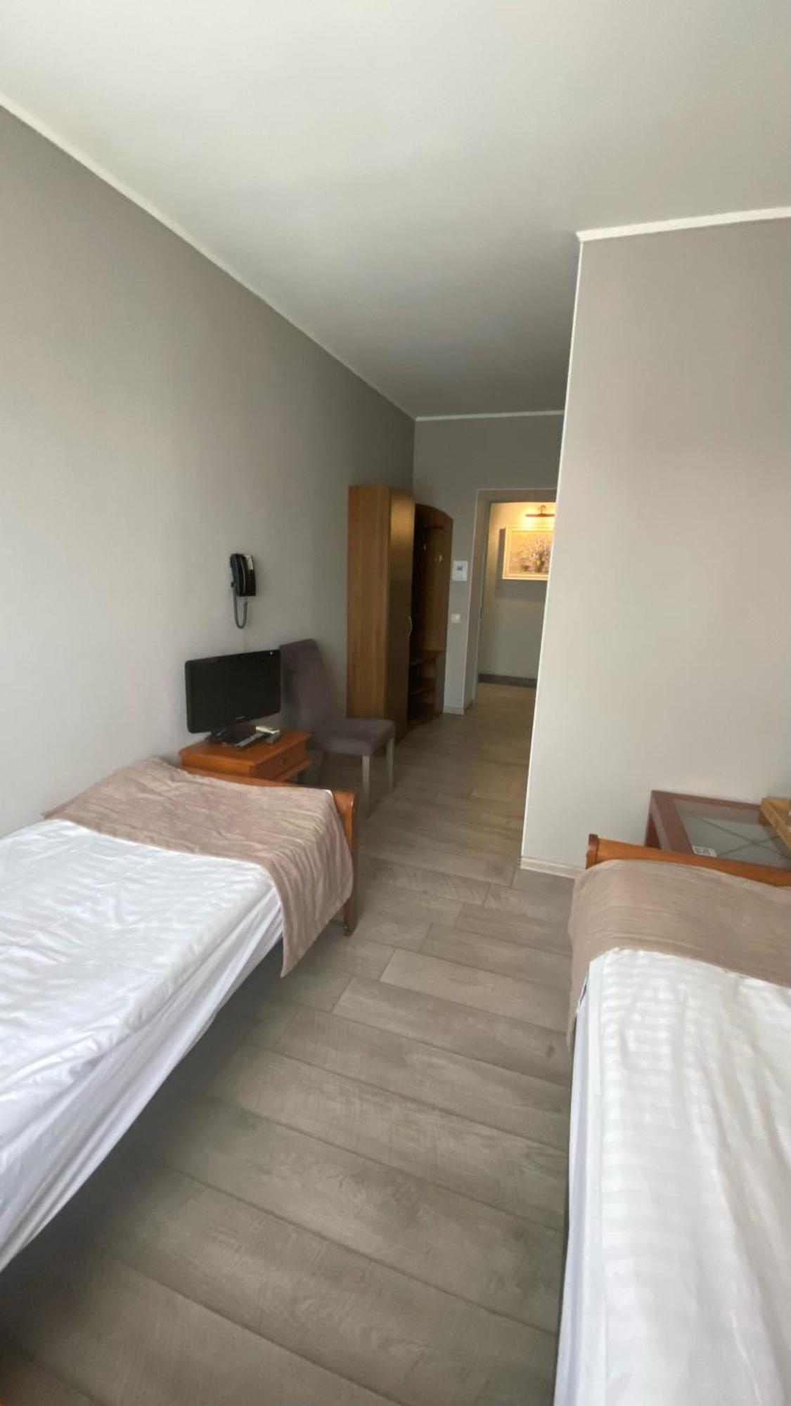 Pallada Hotel Τερνόπιλ Εξωτερικό φωτογραφία